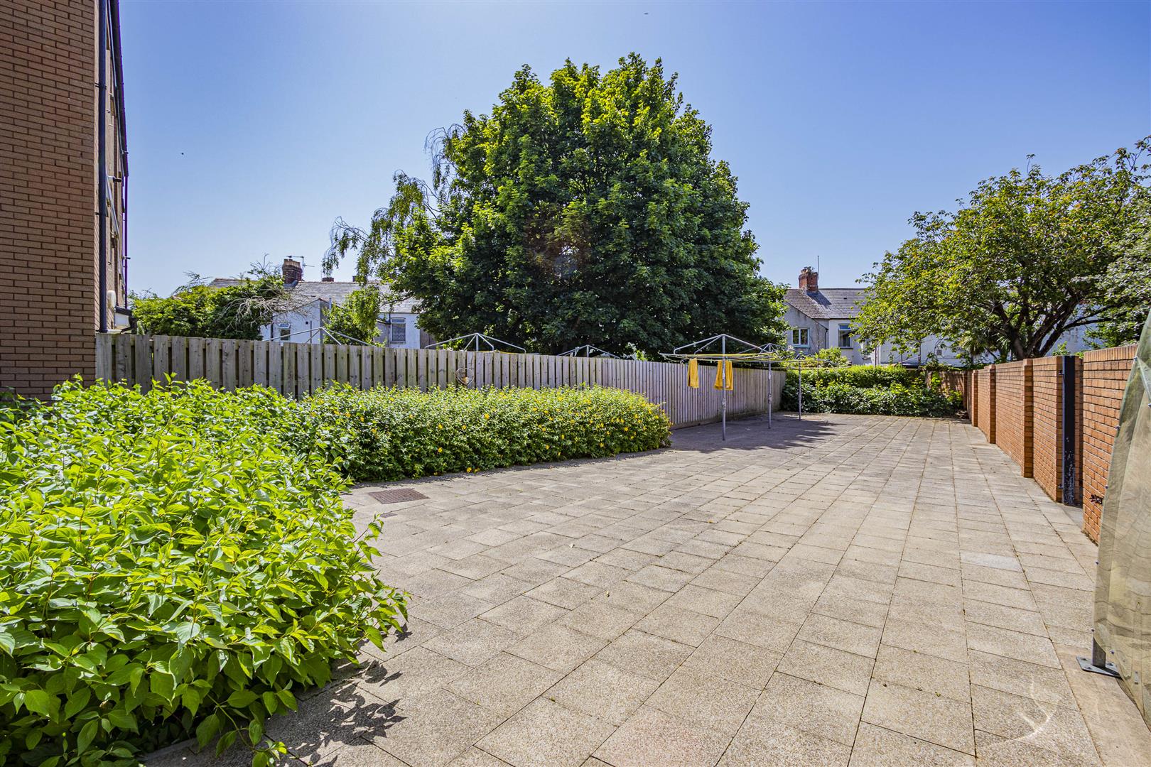South Morgan Place, Riverside — photograph 8